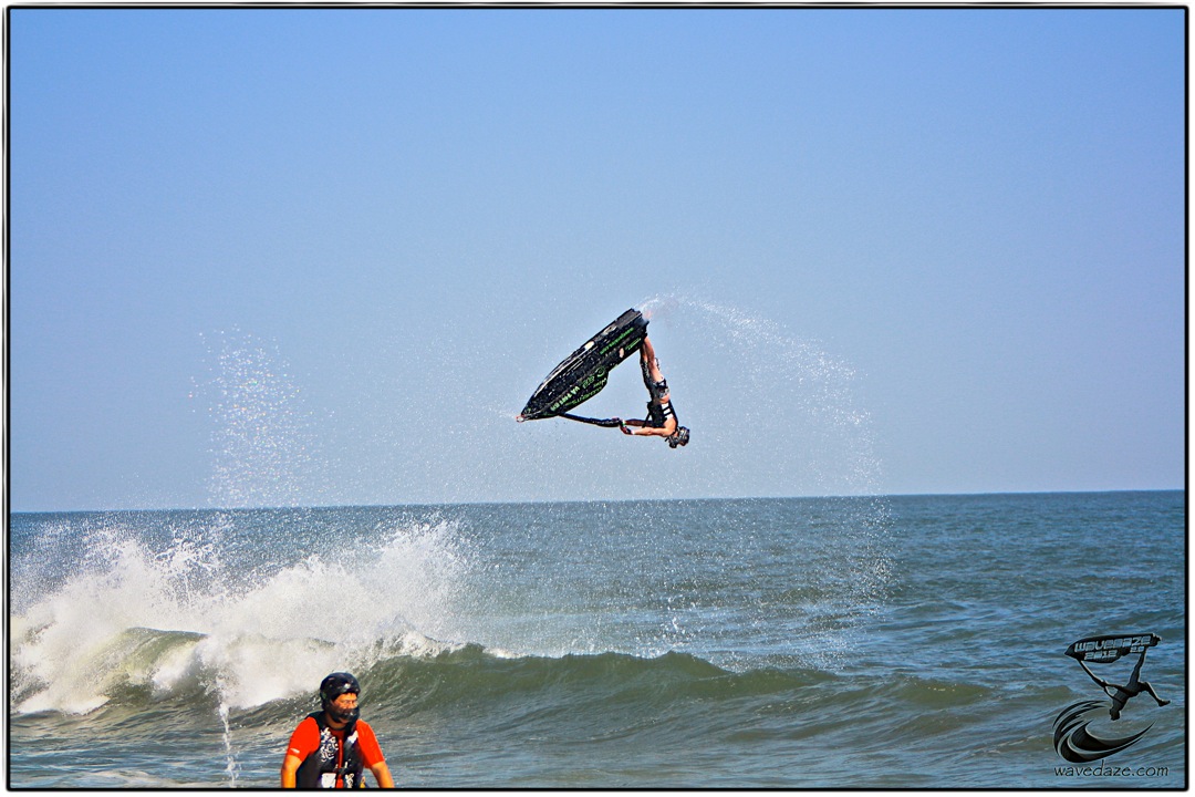 Wavedaze-2012-2.0a-05.jpg
